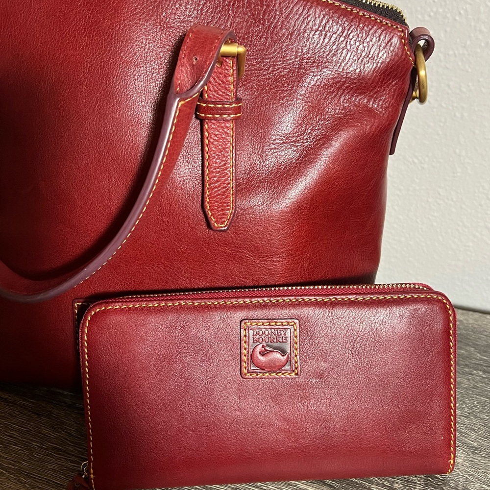 Dooney & Bourke Florentine Leather Domed Satchel - Picture 8 of 8